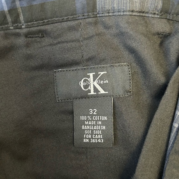 Calvin Klein Men's Plaid Flat Front Chino Shorts Black Blue and Gray Size 32 - Picture 6 of 12